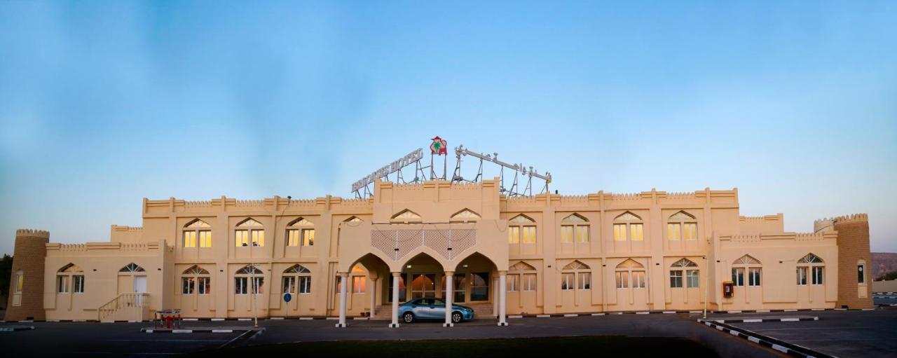 Oasis Hotel ‘Ibrī