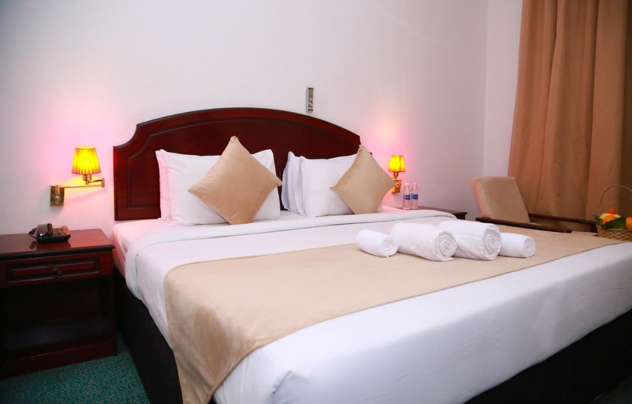 Hotel Oasis