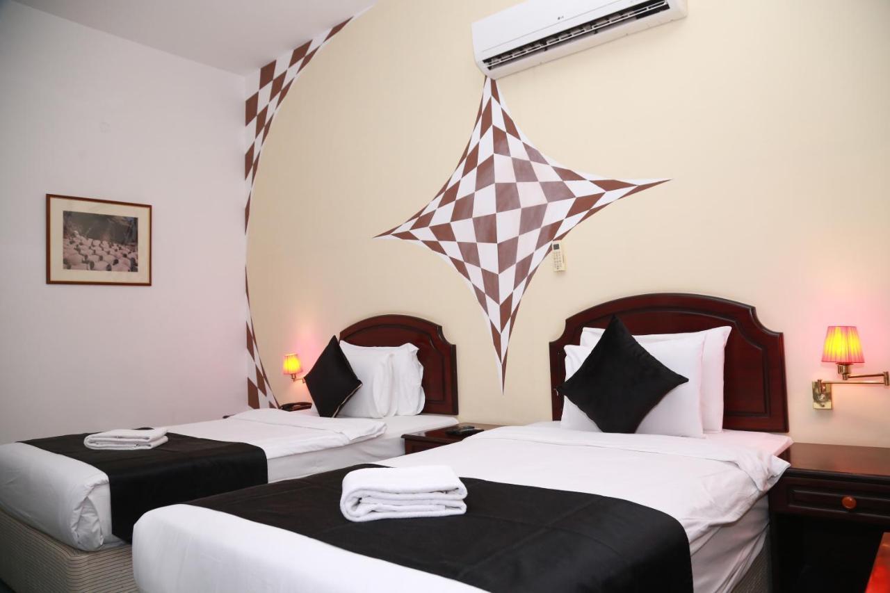 Hotel Oasis